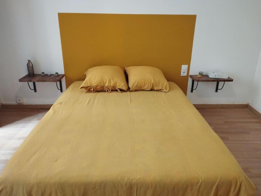 Appartement En Plein Centre. 카르팡트라 외부 사진