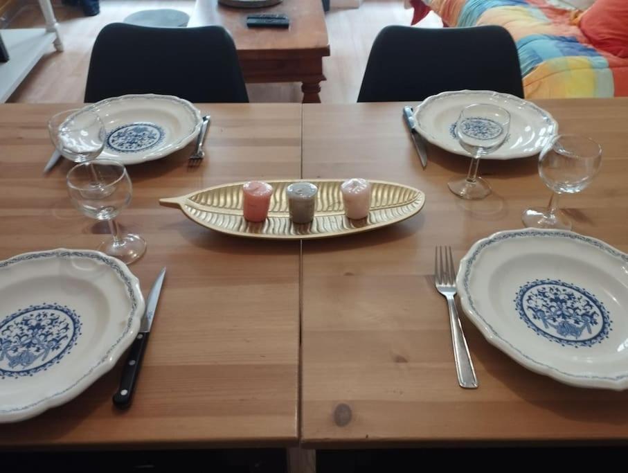 Appartement En Plein Centre. 카르팡트라 외부 사진